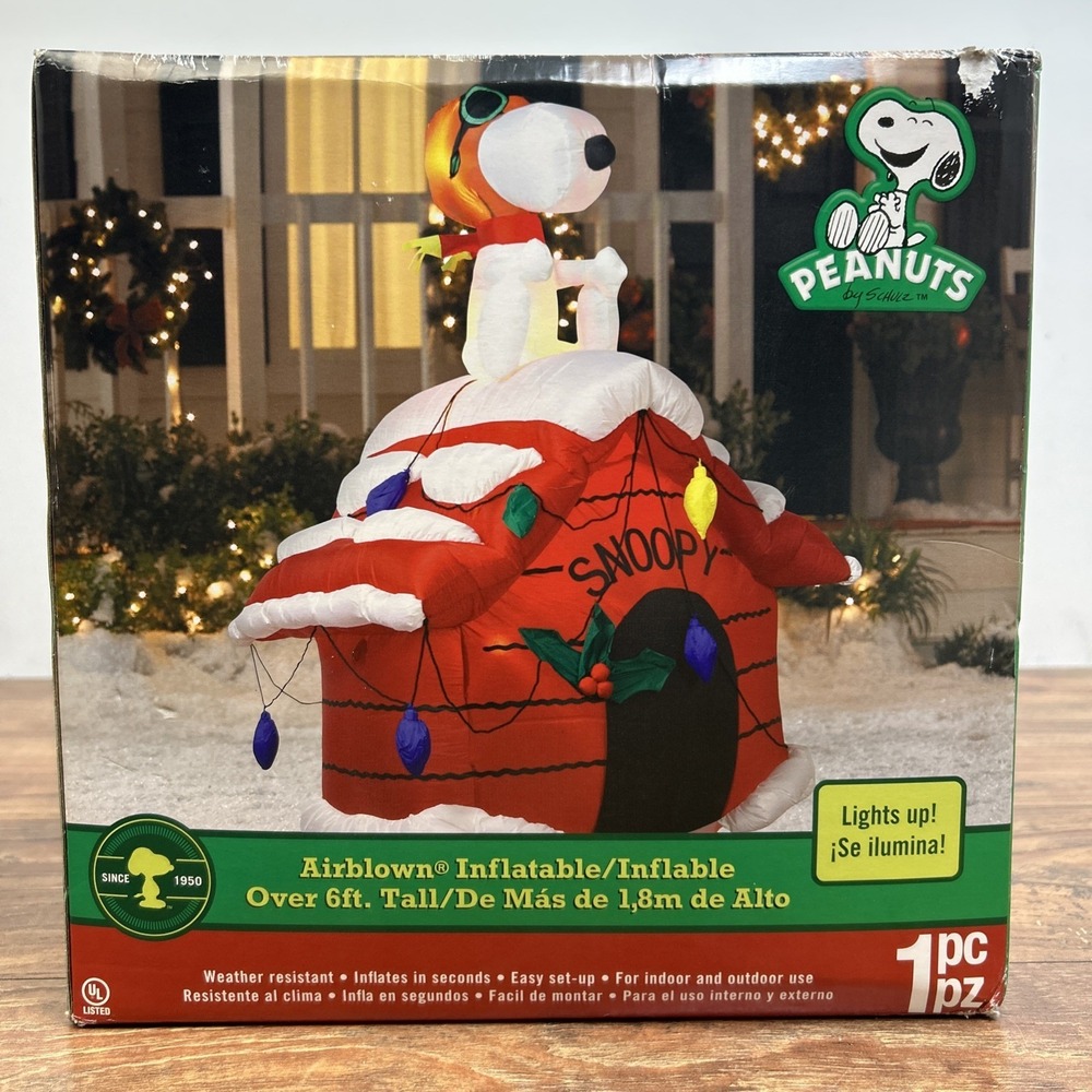 Gemmy Airblown Inflatables Peanuts Snoopy Christmas Over 6Ft Tall Doghouse 2010
